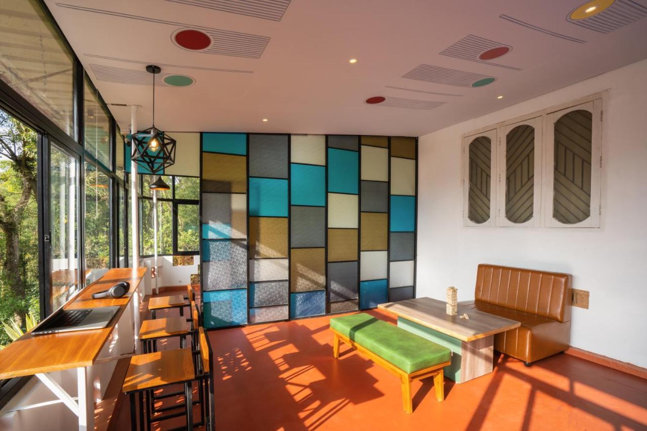 Zostel Coorg, Madikeri Hostel Екстериор снимка
