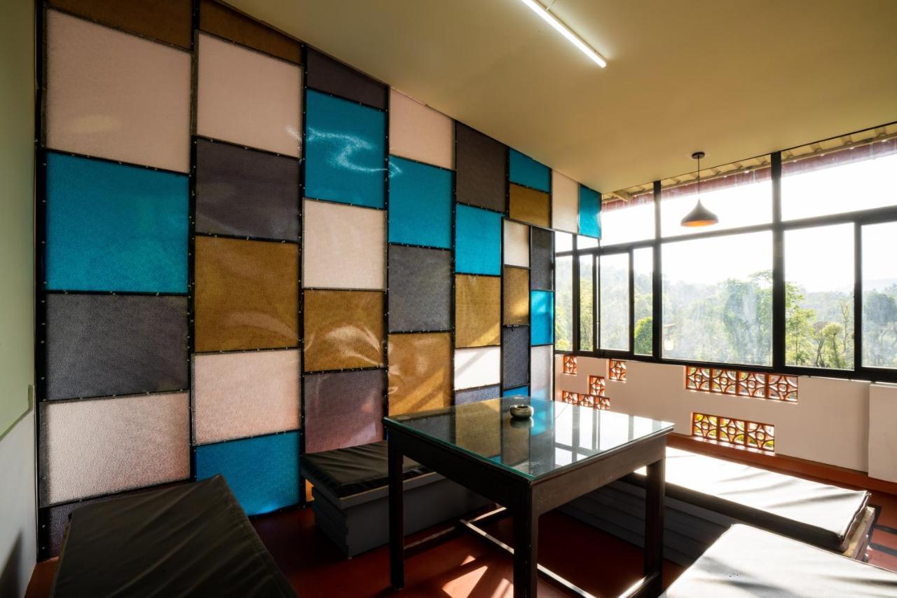 Zostel Coorg, Madikeri Hostel Екстериор снимка